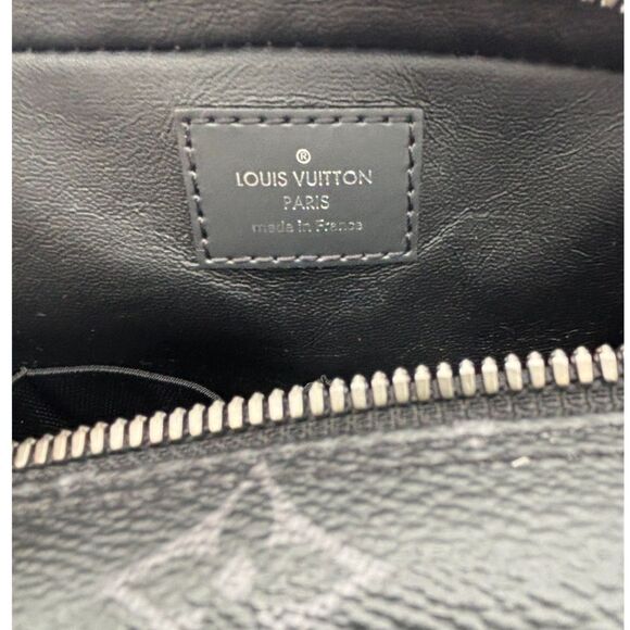 Louis Vuitton Monogram Eclipse Trous Toilet Pouch PM M43383-EUC - Picture 7 of 10